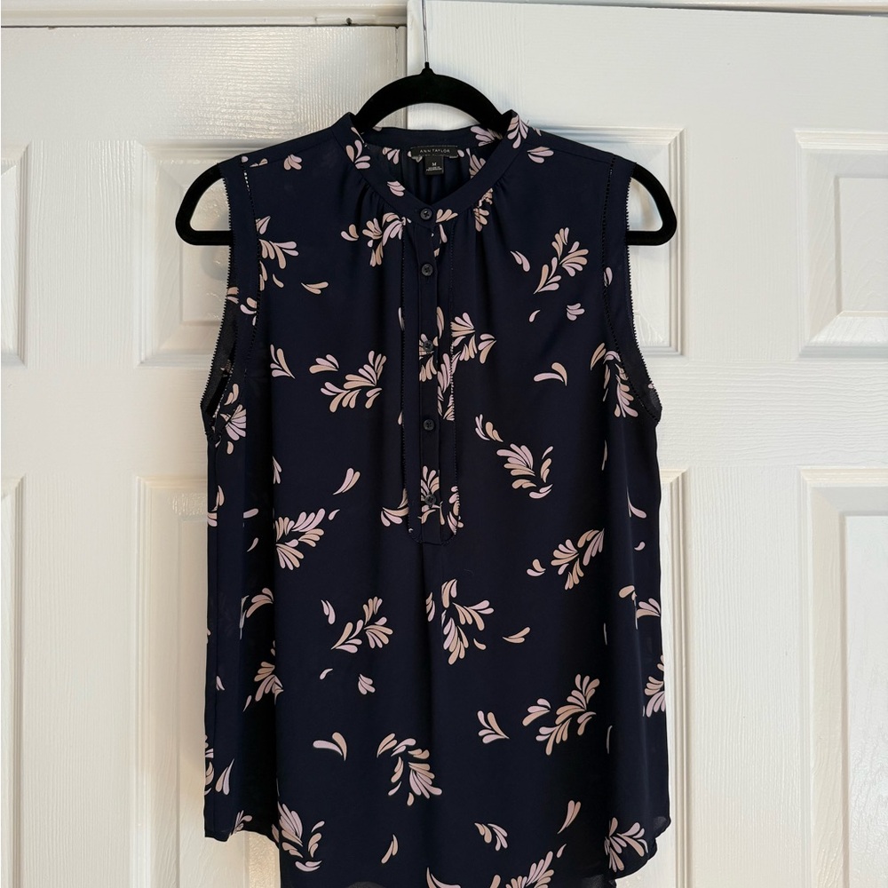 Ann Taylor Black Sleeveless Mandarin Collar Blouse